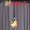 Colgante de Cadena para Teléfono de Caballo de Carrusel Tallado en Sándalo Pulsera Creativa Yiming Xianyuan Sándalo Morado Llavero de Caballo Dorado