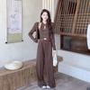 Estilo Hong Kong Novo Estilo Chinês Estilo Nacional Casual Roupa Esportiva Conjunto Feminino 2024 Novo Jaqueta Alcinha Calça Wide Leg Conjunto de Três Peças Tendência