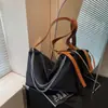 Bolsa de Tela de Gran Capacidad para Mujer 2025 Nuevo Verano Casual Nicho Bolso Cruzado Cadena de Alta Gama Bolso de Mano para Viajar