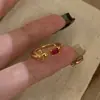 Anillo de Cola de Iris Cruz Medieval Vintage Francés Rubí Anillo de Apilamiento Elegante de Gama Alta de Nicho para Mujeres