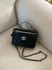 Bolsos de Diseño de Nicho con Bordados de Moda 2025 Nuevo Modelo Bolso de Mano para Mujer Verano Versátil Bolso Cruzado con Cadena Bolso Cuadrado Pequeño