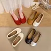 Mocasines Planos Rojos Retro Estilo Francés para Mujer con Faldas 2026 Nuevos Zapatos de Conducir Slip-on Puntera Dividida Falsa Zapatos de Abuela