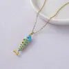 Colar de Peixe Koi Dourado Europeu e Americano Transfronteiriço Feminino Joia de Pingente de Gota de Óleo Fashion Versátil de Luxo Leve Pronto para Venda