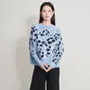 Tejido de punto plisado floral de manga larga para mujer 2025 Nuevo Otoño Ropa de trabajo Elegante Camiseta interior Top corto de cuello redondo