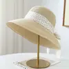 26 Novo Chapéu de Palha com Laço de Bolinhas Estilo Francês para Mulheres, Chapéu de Sol de Verão com Aba Larga, Faz o Rosto Parecer Menor, Adequado para Férias e Praia