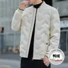 Chamarra de Plumón de Invierno Enbu para Hombre Nueva Cuello de Béisbol Casual Versátil Cálida para Jóvenes Ropa Exterior de Negocios para Hombre