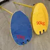 Venta al por mayor de postes de bádminton nuevos de ABS con bases de cemento y ruedas, soportes de bádminton móviles y soportes de red de bádminton móviles