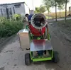 Máquina de Fabricación de Nieve Artificial, Máquina de Fabricación de Nieve Oscilante Controlada por Control Remoto Inalámbrico, Máquina de Fabricación de Nieve de Alta Presión para Estaciones de Esquí, Venta al por Mayor del Fabricante