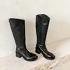 Botas de salto alto, bico redondo, de cano curto, botas de montaria longas, sapatos femininos, nova coleção outono/inverno 2026, marrom, botas de corte justo, feitas de couro bovino de flor integral
