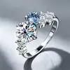 Anillo de moissanita S925 de plata de ley con diseño de nicho transfronterizo europeo y americano, contraste azul y blanco, moderno, lujo ligero, anillo de compromiso versátil