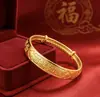 Pulsera de Cinco Flores Auspiciosas Electrochapada al Vacío Pulsera Popular Chapada en Oro Pulsera de Empuje y Tirón Suministro para Bodas Venta al por Mayor