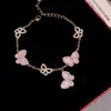 ¡Alas de Mariposa Bruma de Durazno! Pulsera de Mariposa con Circonitas Super Brillantes, Estilo Dulce y Delicado, Lujo Ligero, Sensación de Alta Gama, Accesorio de Mano Versátil para Mujeres