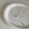 Collar Pequeño y Delicado en Forma de Corazón para Mujer, Cadena Exquisita Geométrica Deslizante Ajustable para Suéter, Cadena para el Cuello de Diseño de Nicho Estilo Ins