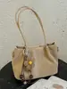 Bolso de mano retro de gamuza para otoño e invierno para mujer, nuevo bolso de hombro de moda 2026 para ir al trabajo, bolso tote casual de gran capacidad