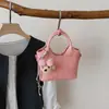 2026 Bolso Cubo de Gamuza Nuevo, Elegante y Exquisito para Mujer, Versátil para el Trabajo, Bolso de Hombro y Cruzado, Bolso de Mano a la Moda