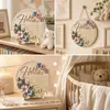 Anuncio de nacimiento de bebé de madera 'hola mundo' transfronterizo, tablero rosa floral, accesorio de fotografía para recién nacidos, recuerdo