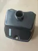 Modelo antiguo de 2 tiempos 6.5hp Modelo nuevo de 2 tiempos 5.8hp Motor fuera de borda refrigerado por agua Tanque de combustible Tapa del tanque de combustible Línea de combustible