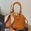 Bolso Pequeño Versátil de Concha de Moda para Mujer 2025 Primavera Nuevo Bolso de Mujer Transfronterizo Bolso de Mano de Comercio Exterior Bolso Bandolera de un Solo Hombro