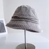 Sombrero de pescador de moda con ala a rayas estilo coreano para mujer, sombrero tipo cubo casual versátil elegante para otoño, sombrero de tela con protección solar, moderno
