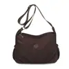 Bolso plisado de nailon nuevo para otoño e invierno 2025 para mujer, bolso versátil para el antebrazo para ir al trabajo, bolso de hombro para viajar, bolso de mamá