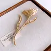 Broche Plegado Floral Estilo Heavy Metal Europeo y Americano, Pin Vintage de Moda y de Alta Gama, Joyería de Accesorio Versátil