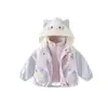 Abrigo para Niña Otoño 2026 Nuevo Estilo Abrigo Infantil Tres Formas de Usar Ropa Suave de Otoño Ropa para Bebé Niña Estilo Otoño/Invierno Conjunto de Dos Piezas