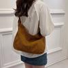 Novedad Verano 2024 Bolso de Terciopelo Bolso Tote de Gran Capacidad Bolso de Hombro Moderno y Sencillo Bolso Cruzado Casual para el Trabajo y el Día a Día para Mujer