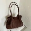 Bolsa de Veludo Camurçado Feminina 2026 Novo Estilo Tendência Outono Retrô Milanesa para o Trabalho Bolsa Tote Grande Capacidade Bolsa de Ombro