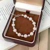 Pulsera Tiqi de Plata de Ley S925 Cielo Estrellado Perla de Imitación para Mujer, Lujo Ligero Nicho Perla de Agua Dulce Bola de Pedrería Joyería Exquisita