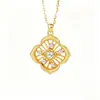 Collar hueco de trébol de cuatro hojas de plata de ley s925 para mujer, adornado con circonita, estilo de lujo ligero, sensación de alta gama, color dorado, estilo old money