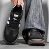 Zapatillas de entrenamiento alemanas para hombre, nuevo modelo otoño 2026, transpirables, elegantes, zapatillas deportivas casuales, versátiles, de moda, con bloques de color, con cordones