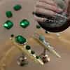 Venta al por mayor de Materiales de Uñas Trendy Estilo Chino Huanhuan, Pedrería de Punta Color Esmeralda Famosa en Internet, Pedrería Redonda de Fondo Plano y Accesorios de Uñas de Perlas