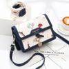Nova Bolsa Pequena 2025 do Fabricante Bolsa Quadrada Pequena de Fada Fofa Bolsa Transversal de Ombro Único Ins Textura Feminina Peça Única Dropshipping