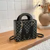Bolso Pequeño Cuadrado Estampado Retro Europeo y Americano Transfronterizo para Mujer 2026 Nuevo Estilo Bolso de Hombro Cruzado Versátil de Alta Gama