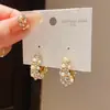 Pendientes de Oro Real de 18K Electrochapado, Lujo Ligero, Incrustados con Diamantes, Perlas de Imitación, Forma de U, Pendientes Elegantes y de Moda, Estilo Retro Francés de Gama Alta para Mujer