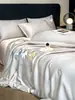 Juego de Colcha Lavable de Seda Helada de Verano de Cuatro Piezas Modelo Nuevo 2026 Colcha de Seda Suave para el Verano Confort de Piel Desnuda Colcha de Aire Acondicionado Sábana Ropa de Cama
