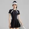 Traje de baño de una pieza estilo coreano nuevo para mujer talla grande, de manga corta, con cremallera, adelgazante, que cubre el abdomen, estilo falda, traje de baño deportivo de secado rápido para verano