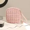 Nuevo Estilo Rojo Internet Sobre Rojo Lujo Ligero Bolsa de Almacenamiento de Cosméticos Bolso de Viaje Portátil para Mujer Bolsa Pequeña de Algodón Sanitario Estilo Chanel de Alta Calidad