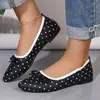 Sapatos femininos rasos de bolinhas com laço, estilo ballet, elegantes, tamanho plus size, novos para o outono de 2026, europeus e americanos, transfronteiriços
