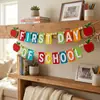 Suministro exclusivo transfronterizo de pancarta de fieltro WELCOME Manzana de tela no tejida para decoración de aula de regreso a clases, entrega OEM