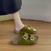 Sandálias Versáteis de Solado Macio para Mulheres 2026 Novo Estilo de Verão Birkenstock com Fivela Dupla Retrô Slip-Ons de Solado Grosso para Uso ao Ar Livre