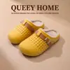 Pantuflas de algodón para mujer 2026 modelo nuevo para invierno, uso en casa, de suela gruesa, antideslizantes, impermeables, cómodas, cálidas, de felpa, adecuadas para usar en exteriores