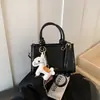 2026 Bolso Cuadrado Pequeño de Nuevo Estilo Coreano de Diseño Nicho para Mujer, Bolso Cruzado, Bolso de Mano de Moda y Sencillo