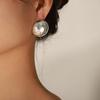 Aretes Redondos Dorados de Moda Estilo Chanel Combinan con Todo Diseño Hueco con Espacio Hebilla de Oreja Aretes Chapados en Oro de Acero de Titanio para Mujer