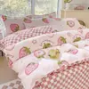 Juego de Cama de Algodón Puro Cepillado Fresco Pequeño de Ins Juego de Cuatro Piezas Juego de Tres Piezas para Dormitorio de Estudiantes Clase A Juego de Sábana y Colcha Corazón de Niña