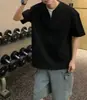 Camiseta de Manga Corta con Media Cremallera Estilo Nuevo de Verano, Diseño Sencillo de Nicho, Falso Dos Piezas, Top Holgado con Bloques de Color para Hombre