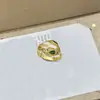 Anillo Serpiente Baojia Versión de Alta Gama Transfronteriza Europea y Americana, Finamente Elaborado con Nácar Blanco Natural y Malaquita, Combinando Diseño Original