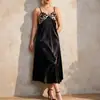 Estilo explosivo transfronterizo suministro especial estilo europeo y americano empalme de estampado de leopardo camisola de satén bata de noche bata de noche larga conjunto de dos piezas sexy hogar
