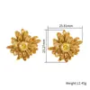 Moda Transfronteriza de Alta Gama Nicho Lujo Accesorios Pendientes de Flor Metálica para Mujer Acero Inoxidable Chapado en Oro de 18K