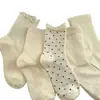 Calcetines blancos para mujer para primavera y otoño, estilo para todas las estaciones, con bordes enrollados, lunares estilo japonés, bordes rizados, calcetines de maternidad, calcetines largos apilados estilo coreano